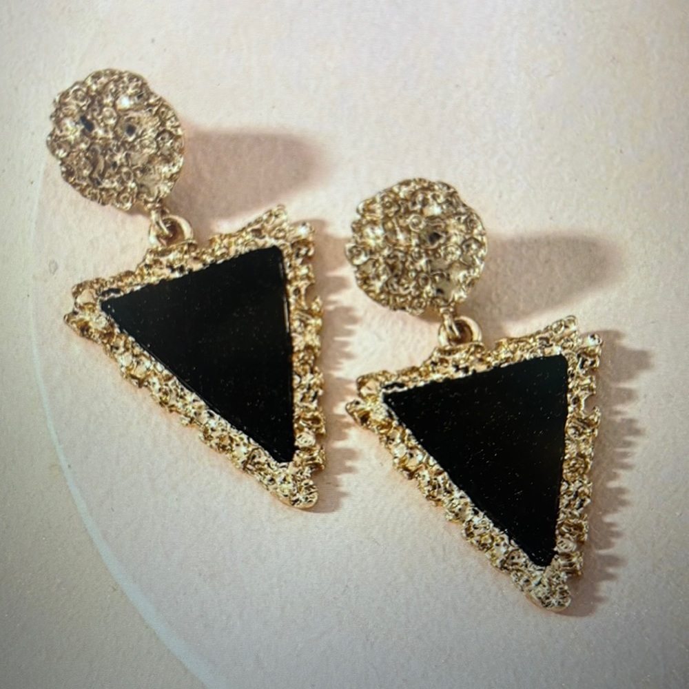 Drop earrings